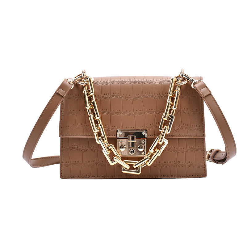 Hand-held Retro One-shoulder Messenger Female Bag Dynamic Luxe Clothing